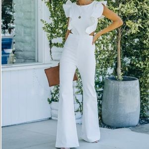 Vici Collection White Jumpsuit- wide legged denim jumpsuit size Medium worn once